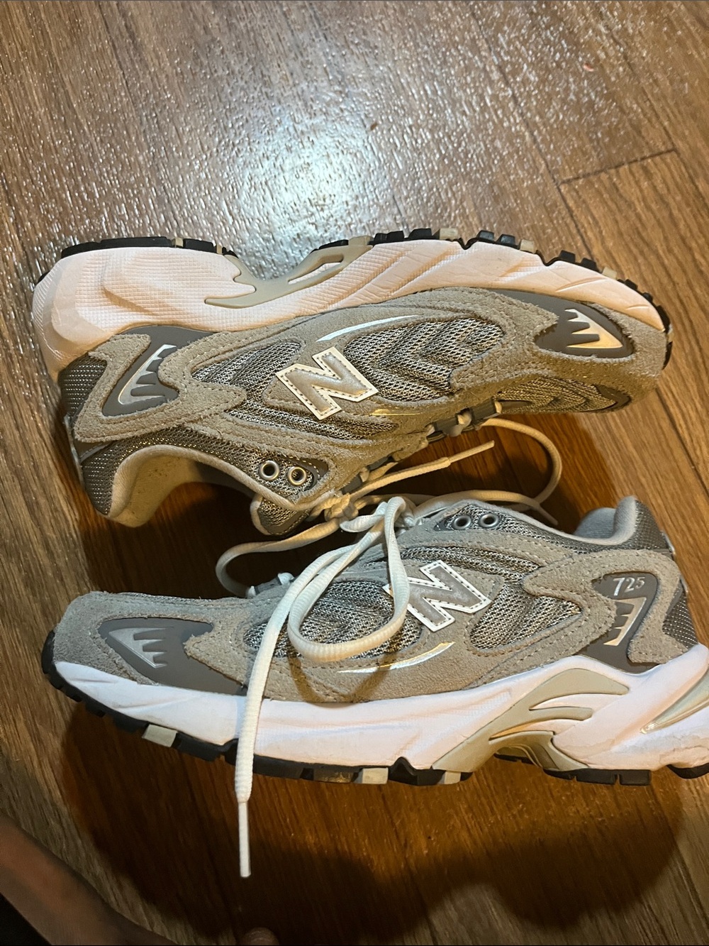 New Balance Kids Grey Mesh & Suede Sneakers